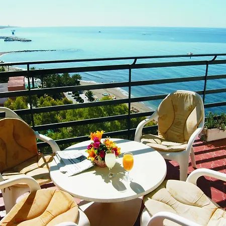 First Line Beach Apartament *