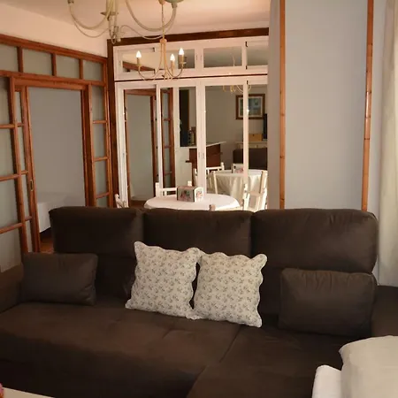 First Line Beach Apartment *
